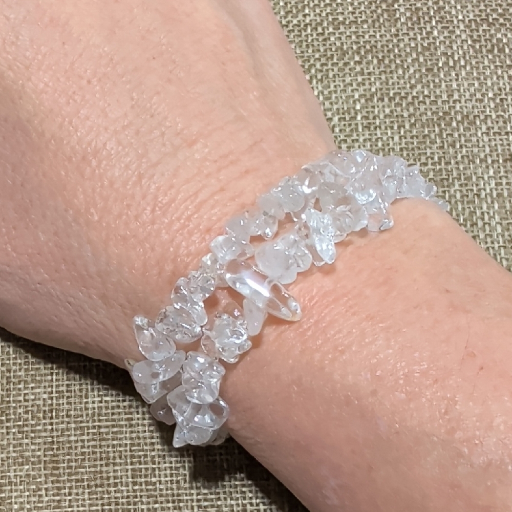 clear quartz chip bead bracelet lot of 2
